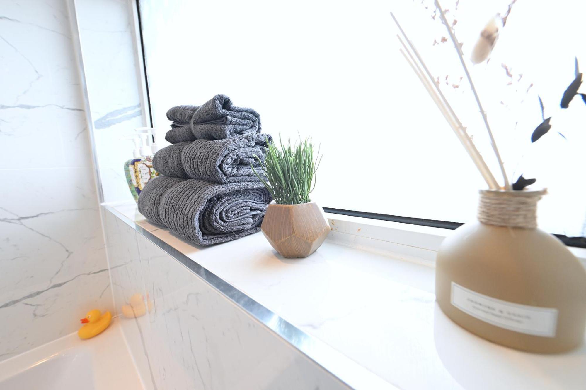 Superb 4 Bedroom Flat In The Heart Of Camden Town Лондон Екстериор снимка